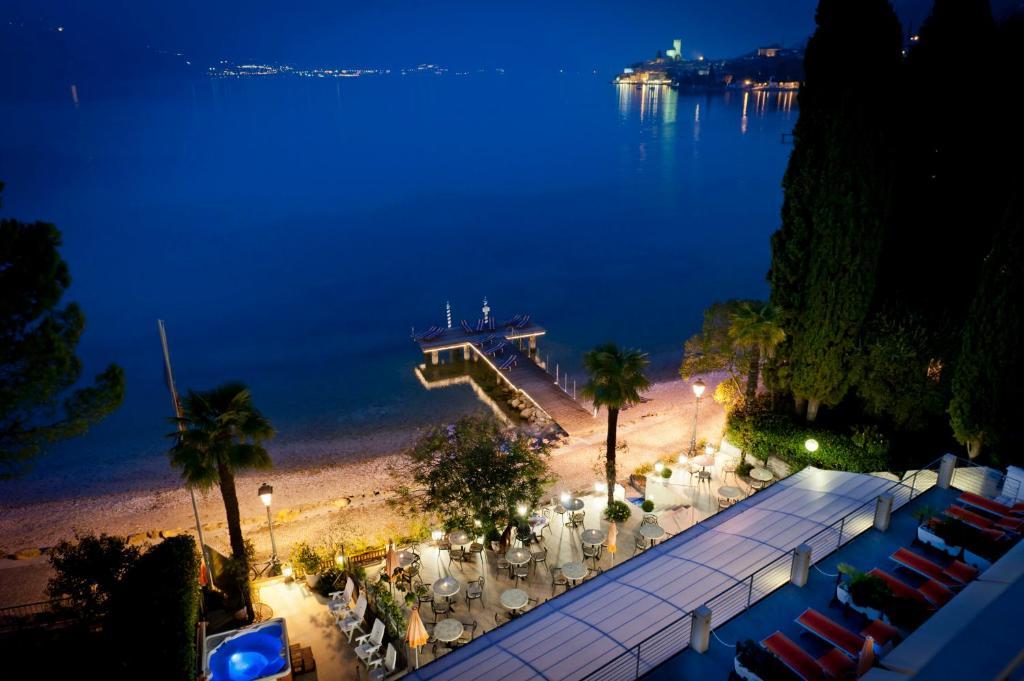 Beach Hotel Du Lac Мальчезіне Номер фото