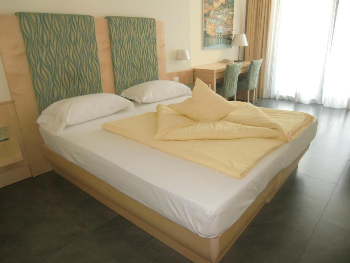 Beach Hotel Du Lac Мальчезіне Номер фото